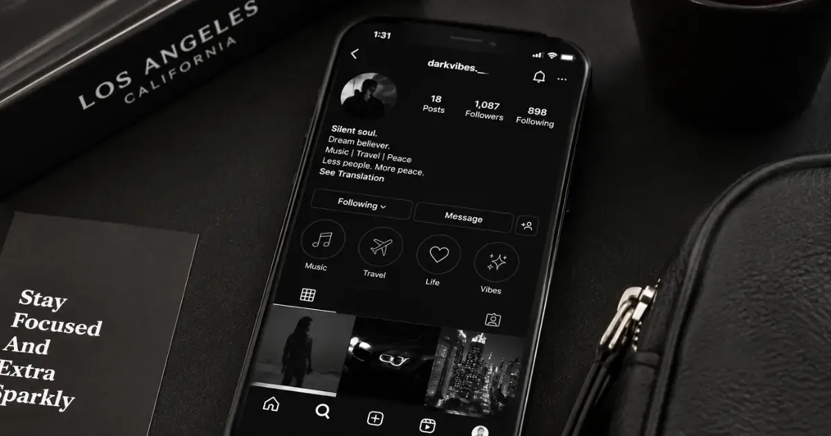 Black Bio for Instagram: The Best Stylish Ideas to Stand Out