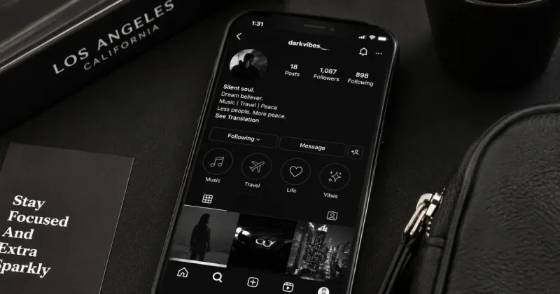Black Bio for Instagram: The Best Stylish Ideas to Stand Out